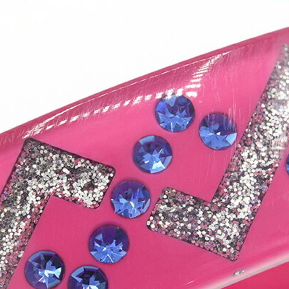 CHANEL Pink Logo Bracelet - Picture 5 of 5